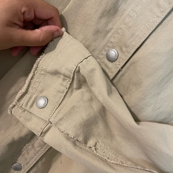 BLANK NYC Fray Edge Shacket in Zoo fair Beige Denim Oversized - Picture 5 of 5